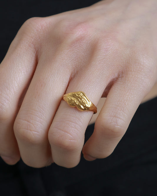 Gold small molten heart ring